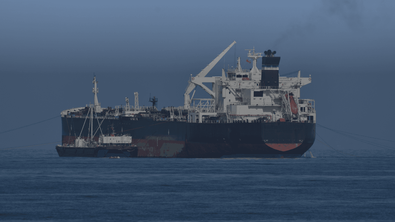Barco YPF Abu Dhabi
